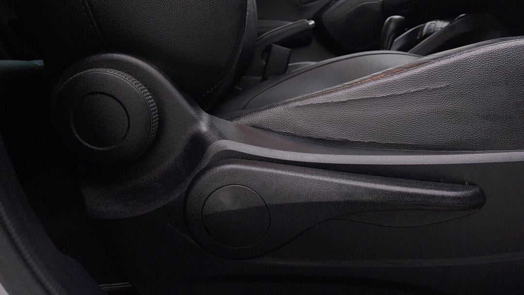 2015 Hyundai Ix35 Se (fwd), Automatic, 105674 km, Drivers Side Adjustment Panel