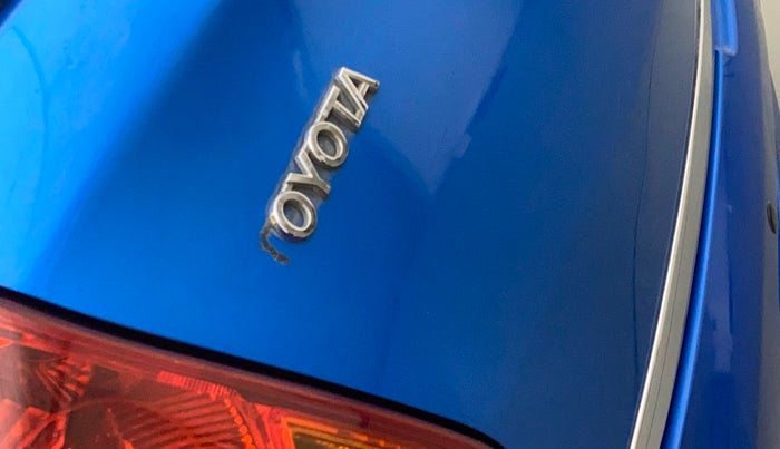 2011 Toyota Etios Liva G, Petrol, Manual, 75,420 km, Dicky (Boot door) - Minor scratches