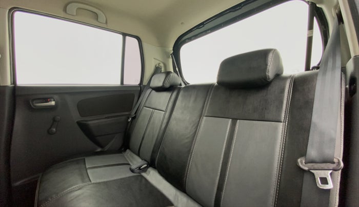 2011 Maruti Wagon R 1.0 LXI, Petrol, Manual, 80,981 km, Right Side Rear Door Cabin