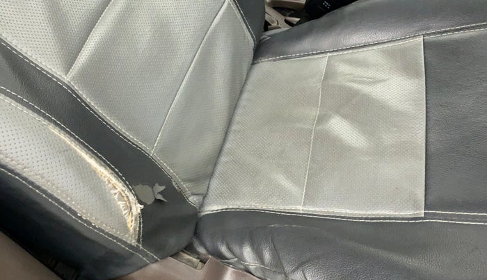 2010 Maruti Zen Estilo VXI, Petrol, Manual, 56,172 km, Driver seat - Cover slightly torn