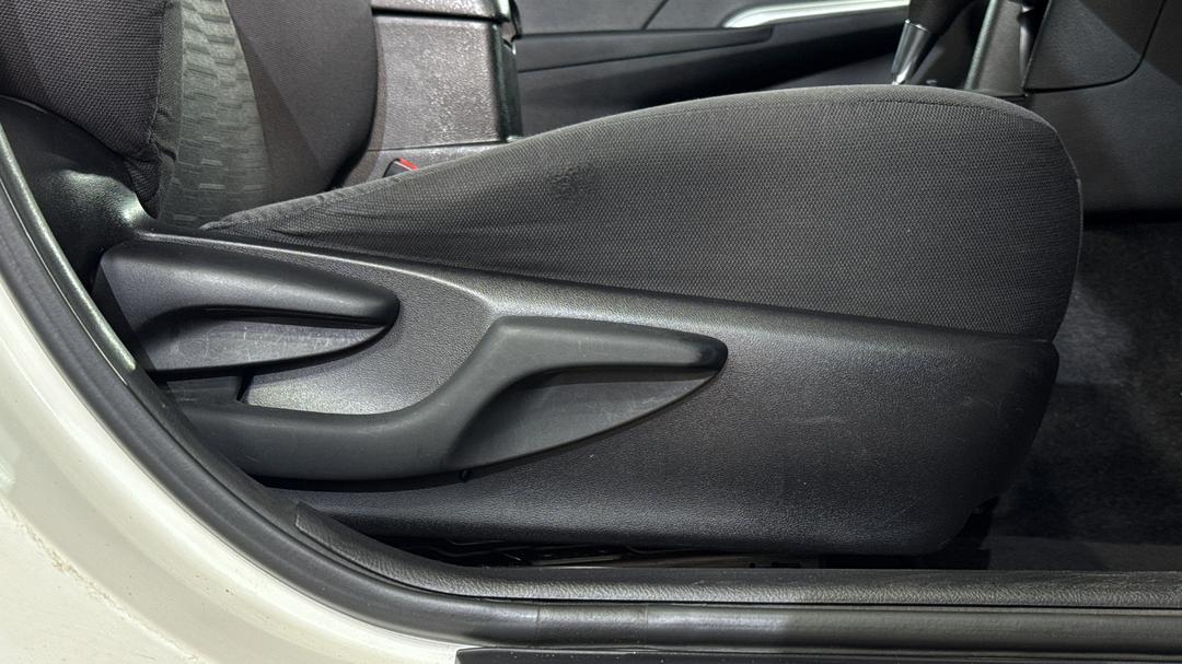 2015 Toyota Camry Altise, Automatic, 107674 km, Drivers Side Adjustment Panel