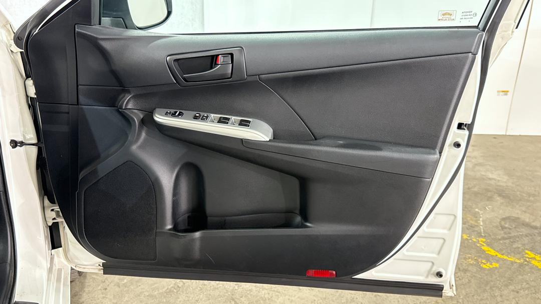 2015 Toyota Camry Altise, Automatic, 107674 km, Speaker View