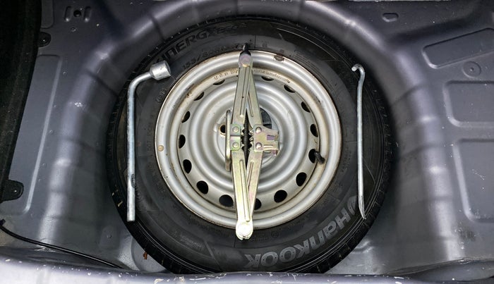 2018 Hyundai NEW SANTRO ERA 1.1, Petrol, Manual, 30,274 km, Spare Tyre