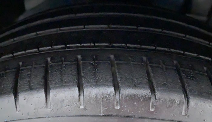 2018 Ford Ecosport 1.5 TDCI TITANIUM PLUS, Diesel, Manual, 69,917 km, Right Rear Tyre Tread