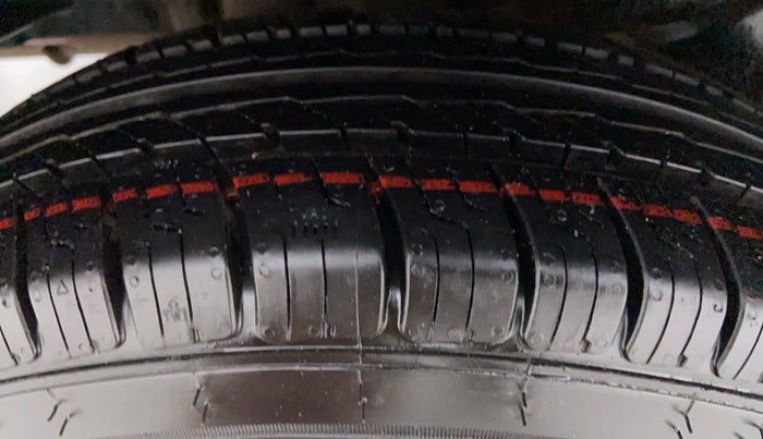 2014 Maruti Swift Dzire VXI 1.2 BS IV, Petrol, Manual, 92,728 km, Right Rear Tyre Tread