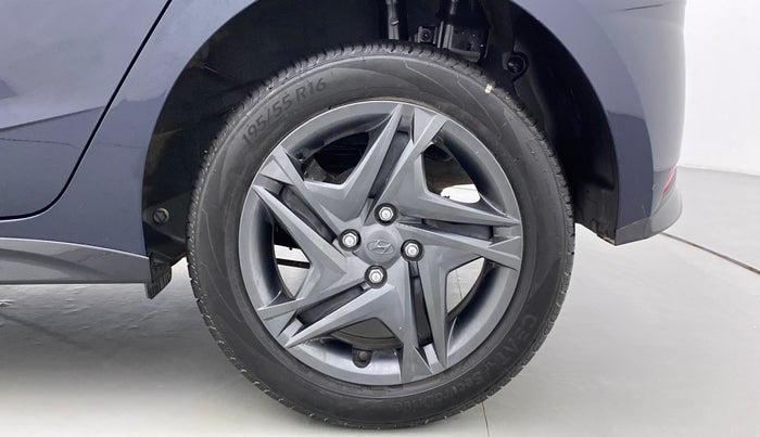 2021 Hyundai NEW I20 SPORTZ 1.2 AT, Petrol, Automatic, 5,295 km, Left Rear Wheel