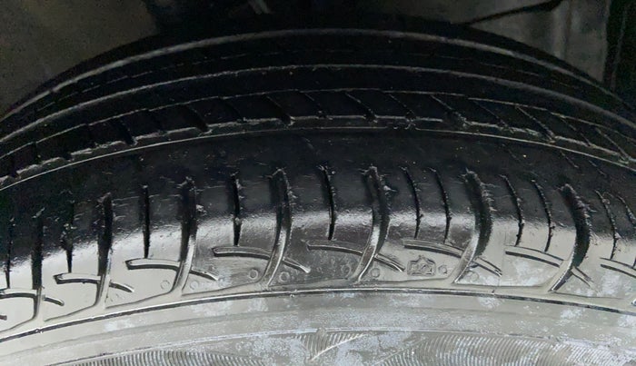 2016 Maruti Baleno DELTA 1.2 K12, Petrol, Manual, 44,604 km, Right Front Tyre Tread