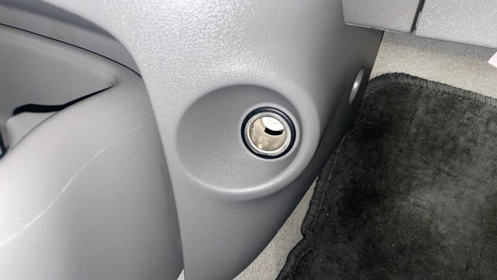 NISSAN MICRA-Centre Console Cover Missing
