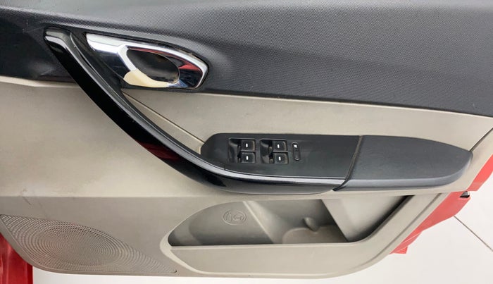 2016 Tata Tiago XZ PETROL, Petrol, Manual, 66,138 km, Driver Side Door Panels Control