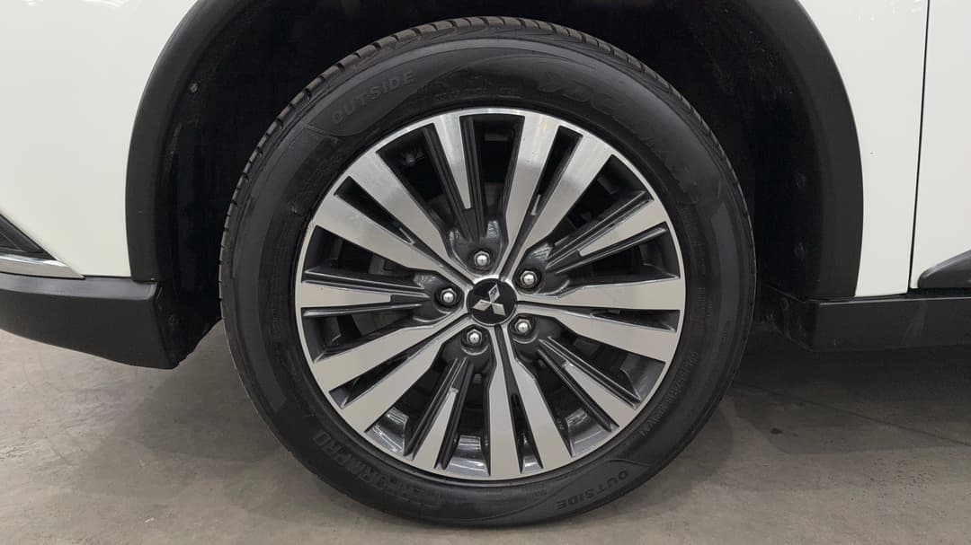 2021 Mitsubishi Outlander Ls 7 Seat (AWD), Automatic, 86315 km, Left Front Wheel