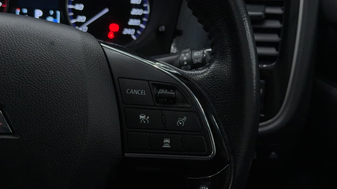2021 Mitsubishi Outlander Ls 7 Seat (AWD), Automatic, 86315 km, Cruise Control