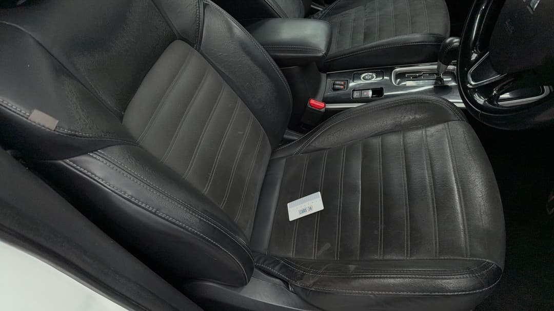 2021 Mitsubishi Outlander Ls 7 Seat (AWD), Automatic, 86315 km, Seats Front RHS Wear