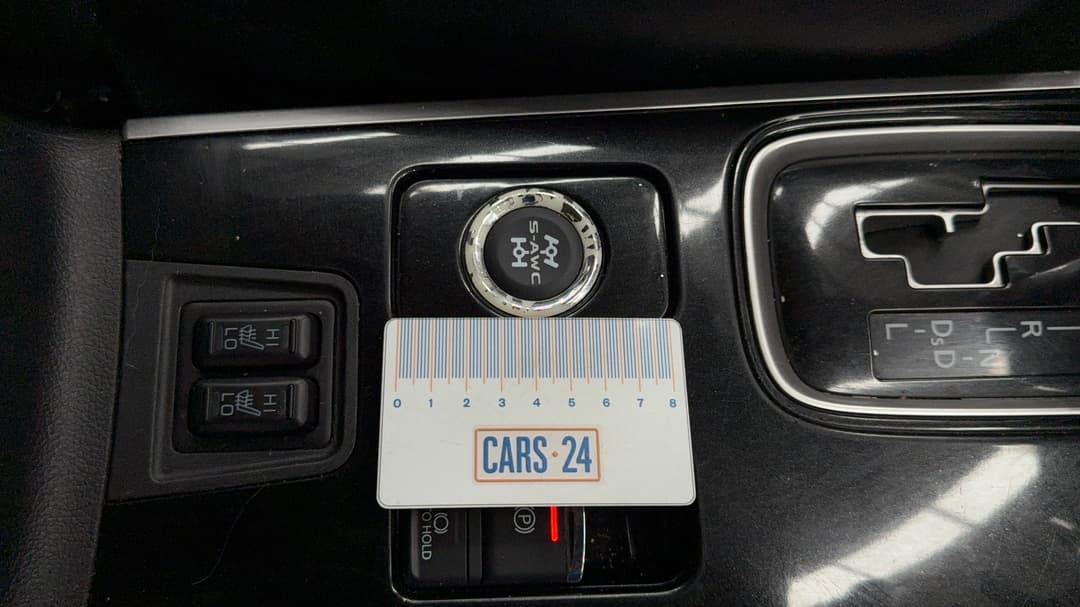 2021 Mitsubishi Outlander Ls 7 Seat (AWD), Automatic, 86315 km, Center Console Wear