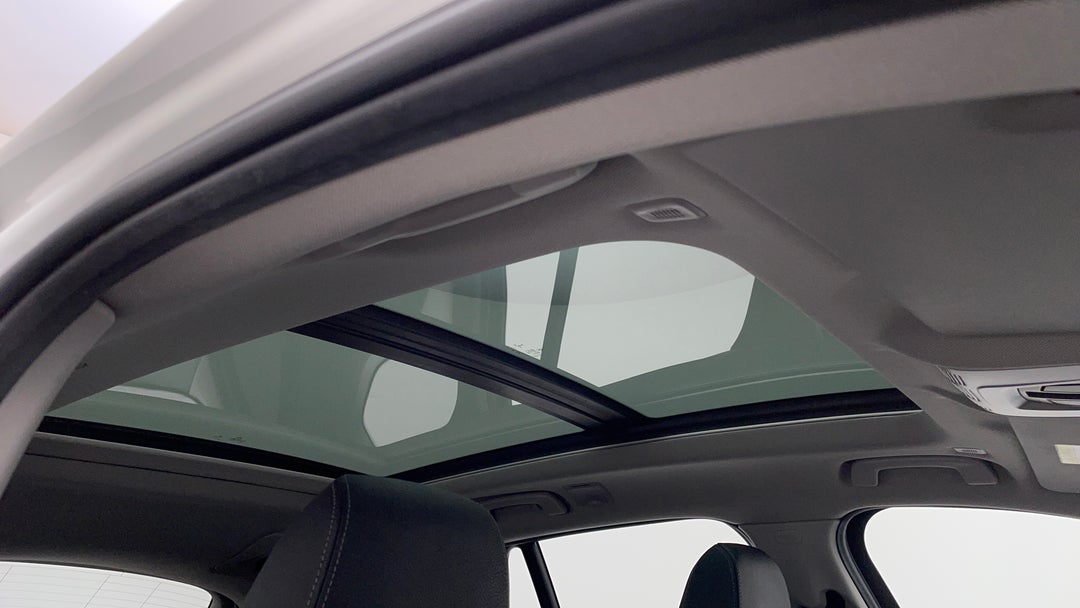 Interior Sunroof/Moonroof