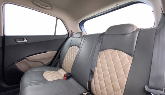 2014 Hyundai Grand i10 SPORTZ 1.2 KAPPA VTVT, Petrol, Manual, 34,827 km, Right Side Rear Door Cabin