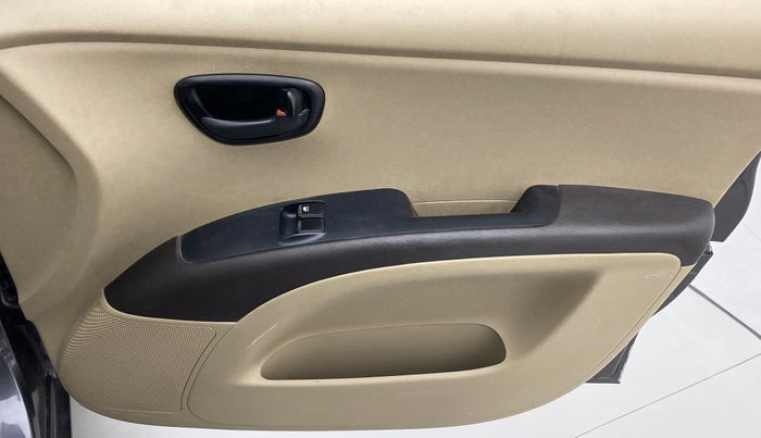 2011 Hyundai i10 ERA 1.1 IRDE, Petrol, Manual, 66,381 km, Driver Side Door Panels Control