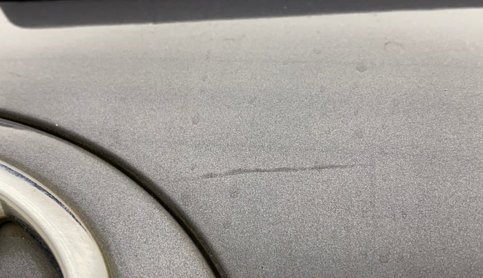 2017 Hyundai Grand i10 ASTA 1.2 KAPPA VTVT, Petrol, Manual, 1,33,532 km, Dicky (Boot door) - Minor scratches