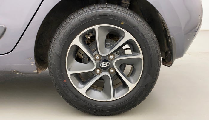 2017 Hyundai Grand i10 ASTA 1.2 KAPPA VTVT, Petrol, Manual, 1,33,532 km, Left Rear Wheel