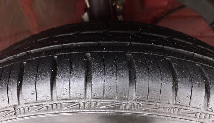 2019 Maruti Swift VDI, Diesel, Manual, 59,724 km, Right Front Tyre Tread