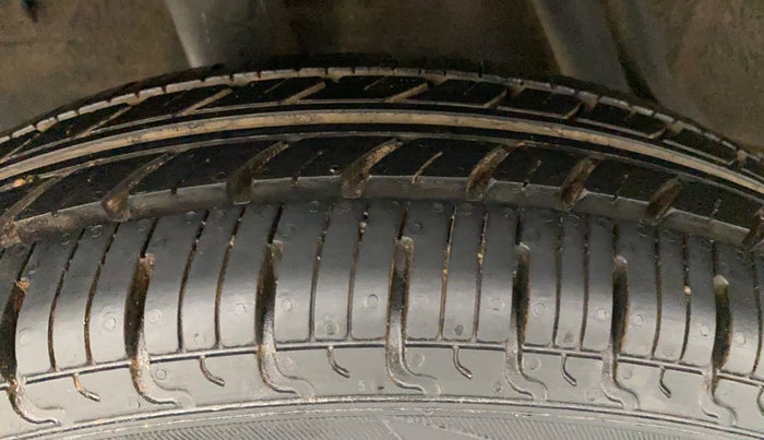 2019 Renault Kwid CLIMBER 1.0, Petrol, Manual, 46,779 km, Right Rear Tyre Tread