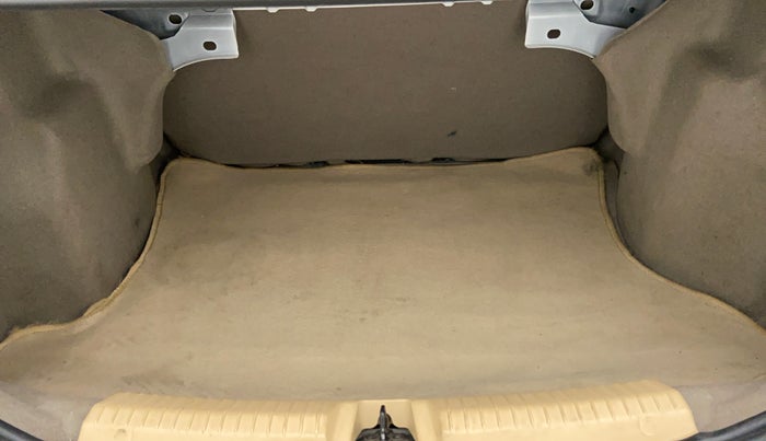 2018 Ford Figo Aspire 1.2 TITANIUM PETROL, Petrol, Manual, 27,077 km, Boot Inside