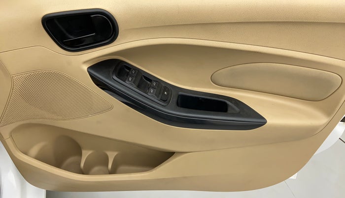 2018 Ford Figo Aspire 1.2 TITANIUM PETROL, Petrol, Manual, 27,077 km, Driver Side Door Panels Control