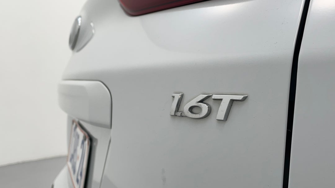 Badge (Boot Right Side)