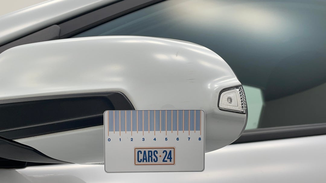 Side Mirrors Housing LHS Scratch