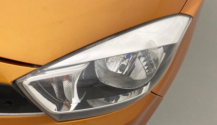 2017 Tata Tiago XZ 1.2 REVOTRON, Petrol, Manual, 65,312 km, Left headlight - Minor scratches
