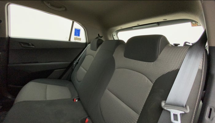 2017 Hyundai Creta E PLUS 1.6 PETROL, Petrol, Manual, 42,089 km, Right Side Rear Door Cabin