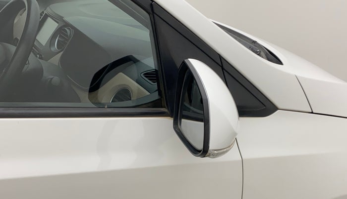 2018 Hyundai Xcent SX 1.2, Petrol, Manual, 42,605 km, Right rear-view mirror - Cover has minor damage
