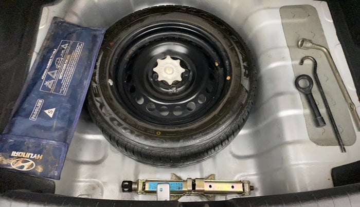2018 Hyundai Xcent SX 1.2, Petrol, Manual, 42,605 km, Spare Tyre