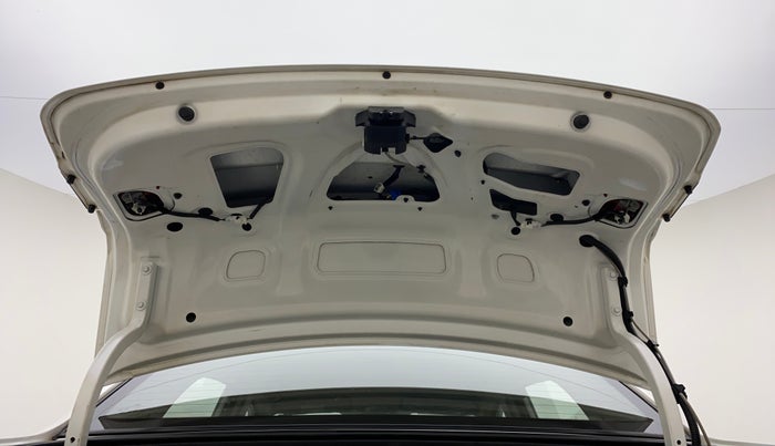 2018 Hyundai Xcent SX 1.2, Petrol, Manual, 42,605 km, Boot Door Open