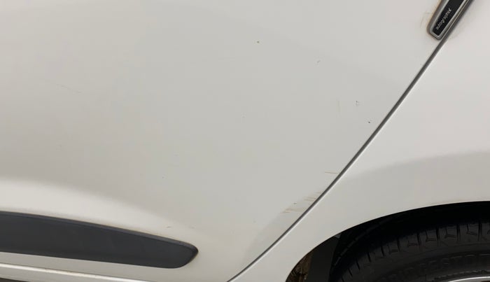 2018 Hyundai Xcent SX 1.2, Petrol, Manual, 42,605 km, Rear left door - Minor scratches