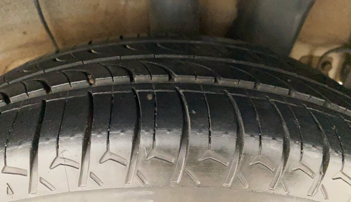 2018 Hyundai Xcent SX 1.2, Petrol, Manual, 42,605 km, Left Rear Tyre Tread