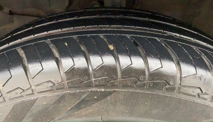 2016 Honda Jazz 1.2 S MT, Petrol, Manual, 45,612 km, Left Front Tyre Tread