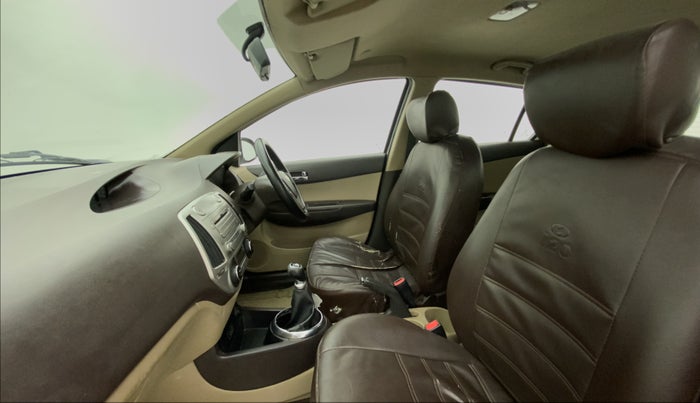 2011 Hyundai i20 SPORTZ (O) 1.2, Petrol, Manual, 93,658 km, Right Side Front Door Cabin