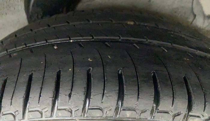 2011 Hyundai i20 SPORTZ (O) 1.2, Petrol, Manual, 93,658 km, Left Rear Tyre Tread