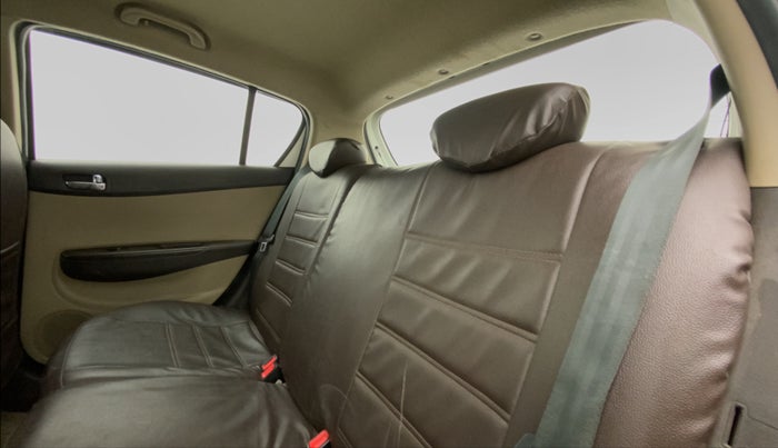 2011 Hyundai i20 SPORTZ (O) 1.2, Petrol, Manual, 93,658 km, Right Side Rear Door Cabin