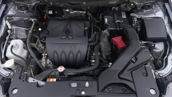 MITSUBISHI LANCER EX-Engine Bonet View