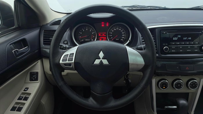 MITSUBISHI LANCER EX-Steering Wheel Close-up