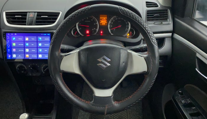 2015 Maruti Swift VDI ABS, Diesel, Manual, 1,20,956 km, Steering Wheel Close Up