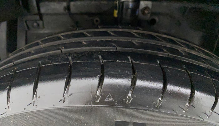 2015 Maruti Swift VDI ABS, Diesel, Manual, 1,20,956 km, Left Front Tyre Tread