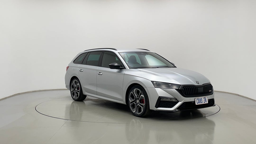 Right Front Diagonal (45- Degree) View