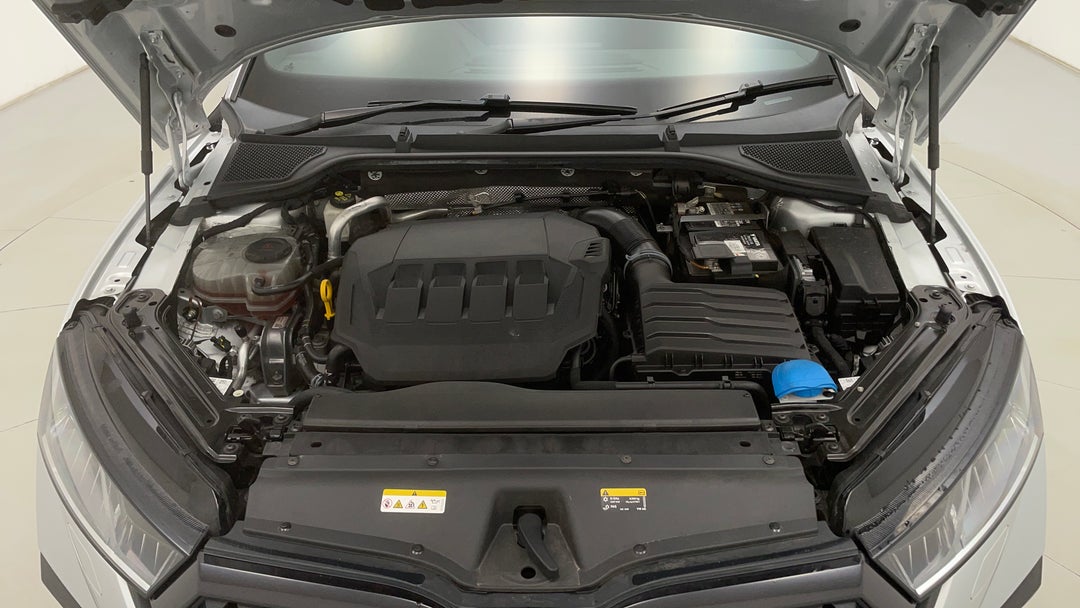 Open Bonnet (Engine)