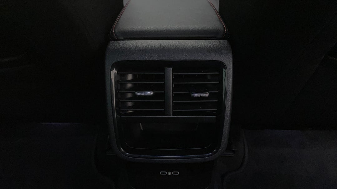 Rear A/C Vent