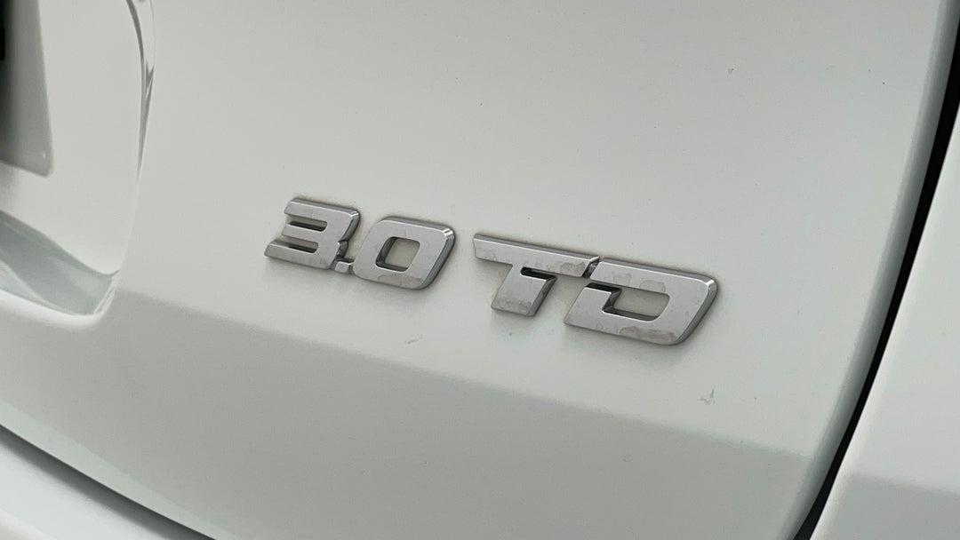 Badge (Boot Right Side)