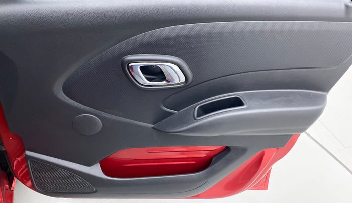 2018 Datsun Redi Go T(O) 1.0L LIMITED EDITION, Petrol, Manual, 35,197 km, Driver Side Door Panels Control
