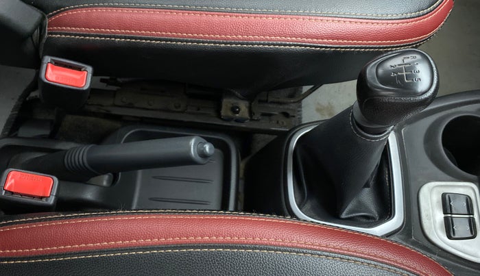 2018 Datsun Redi Go T(O) 1.0L LIMITED EDITION, Petrol, Manual, 35,197 km, Gear Lever
