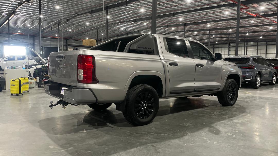 2025 Mitsubishi Triton Glx-r (4x4), Automatic, 14971 km, Right Back Diagonal (45- Degree) View